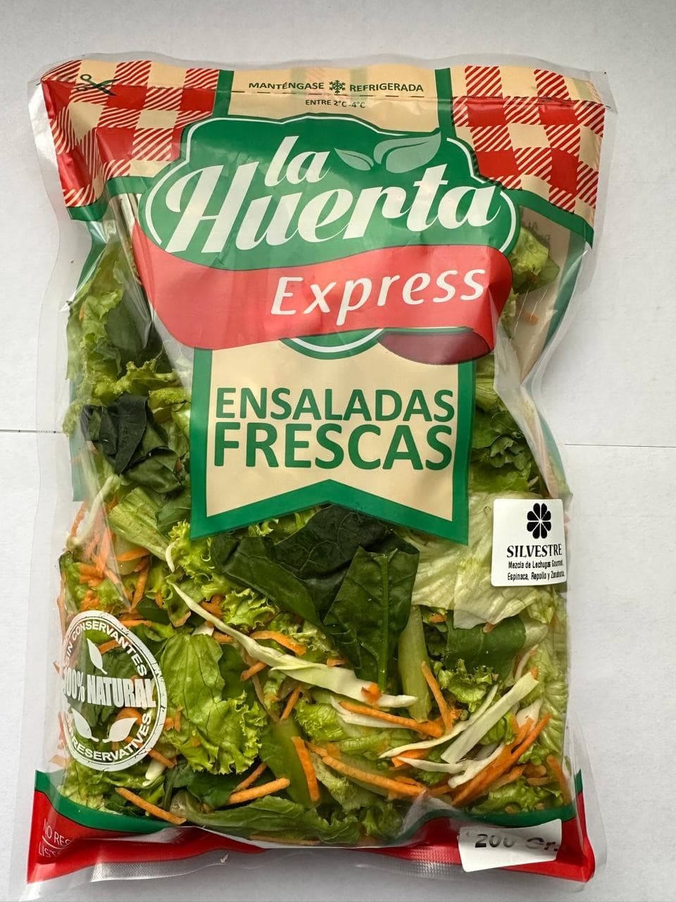 Productos La Huerta Express en góndola de supermercado
